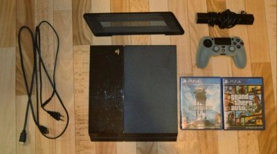 Лот: 10808143. Фото: 1. PS4 playstation 4 500 GB + 2 игры... Игровые приставки, консоли