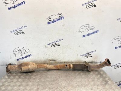 Лот: 25628732. Фото: 1. приемная труба глушителя Toyota... Двигатель и элементы двигателя