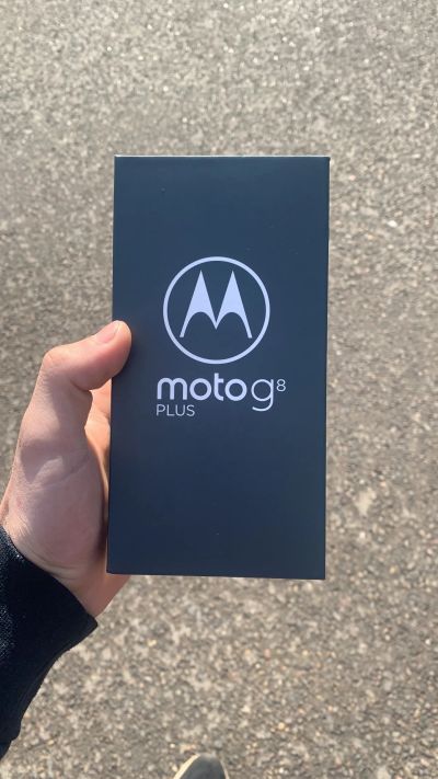 Лот: 19109640. Фото: 1. Moto G8 Plus. Смартфоны