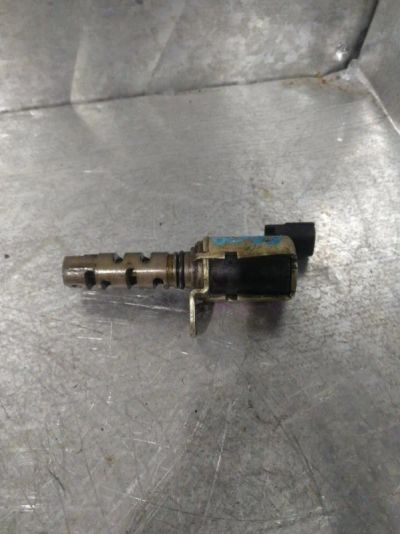 Лот: 17085153. Фото: 1. Клапан vvti Toyota Celica ZZT231... Электрооборудование