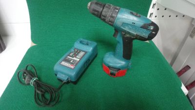 Лот: 18283162. Фото: 1. Шуруповерт Makita 8281DWAE. Электроинструмент