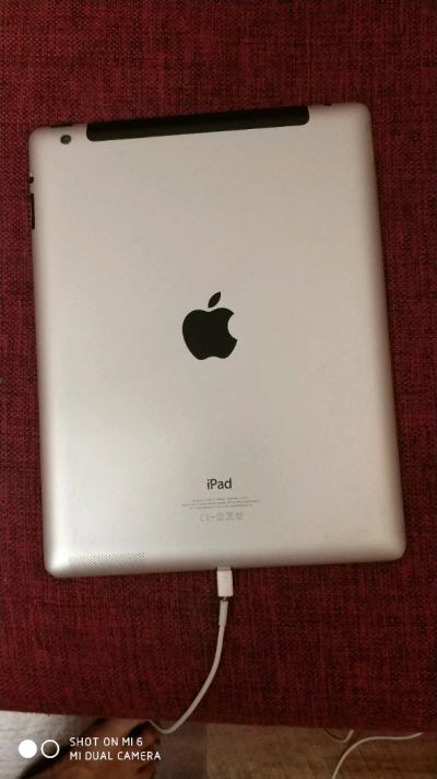 Лот: 10998958. Фото: 1. IPad 3. Планшеты