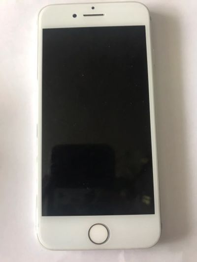Лот: 20527030. Фото: 1. iPhone 7. Смартфоны