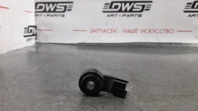 Лот: 16657301. Фото: 1. Датчик детонации Toyota Wish ZNE14G... Электрооборудование