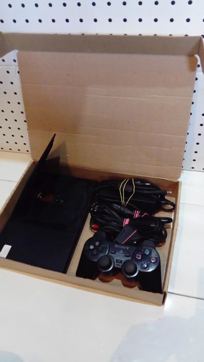 Лот: 13710307. Фото: 1. Игровая приставка Sony PlayStation... Игры для консолей