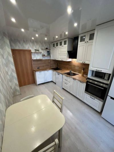 Лот: 25672739. Фото: 1. 3-комн. квартира , Красноярск... Квартиры, студии