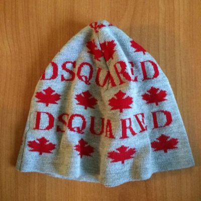 Лот: 6144504. Фото: 1. Шапка Dsquared. Головные уборы