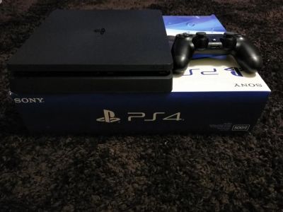 Лот: 9881234. Фото: 1. Sony PlayStation 4 CUH-2008A 500Gb. Игровые приставки, консоли
