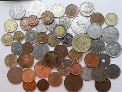 Лот: 17824041. Фото: 1. Монеты разных стран, 70% Экзотика... Остальные страны
