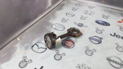 Лот: 23588379. Фото: 1. Шатун Honda Integra ZC 13010-P2E-000... Двигатель и элементы двигателя