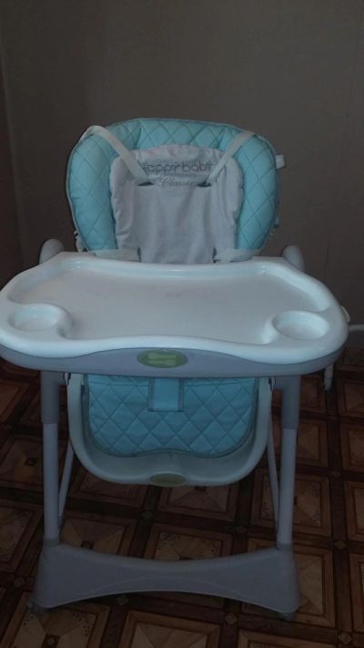 Лот: 6318283. Фото: 1. Стульчик Happy Baby Williams. Стульчики для кормления
