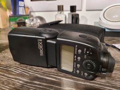 Лот: 15319884. Фото: 1. Вспышка Canon ex580 II. Вспышки, осветители, рассеиватели