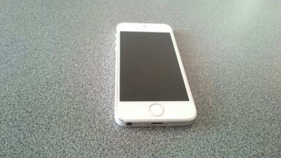 Лот: 4961036. Фото: 1. iPhone 5s. Смартфоны