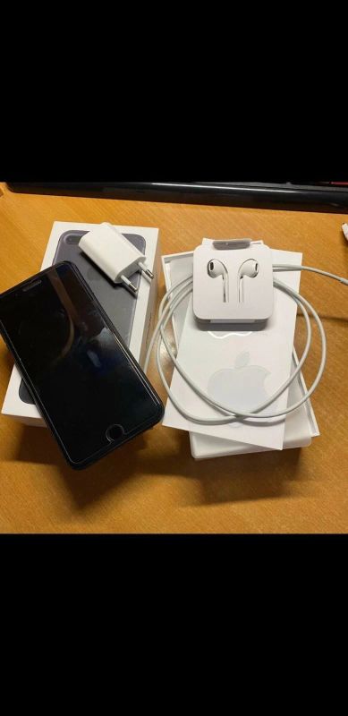 Лот: 16863363. Фото: 1. iPhone 7 Plus Matte black 128... Смартфоны