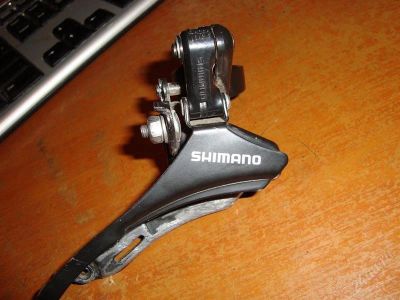 Лот: 1212588. Фото: 1. Передний переключатель Shimano... Запчасти