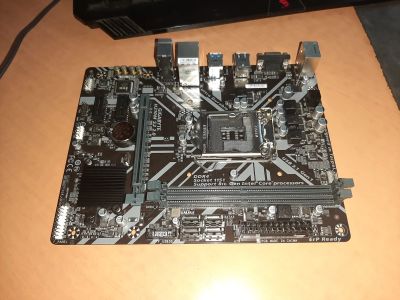 Лот: 15842280. Фото: 1. Материнская плата Gigabyte H310M... Материнские платы