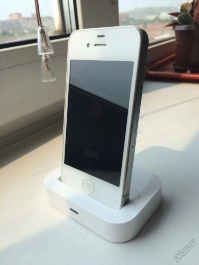 Лот: 5750993. Фото: 1. iPhone 4s 16 GB Требуется ремонт... Смартфоны