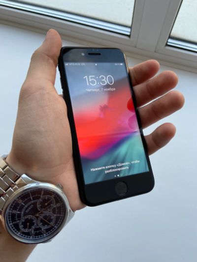 Лот: 14962165. Фото: 1. iPhone 7 32gb. Смартфоны
