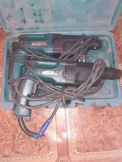 Лот: 20256441. Фото: 1. Перфоратор makita 2450. Электроинструмент