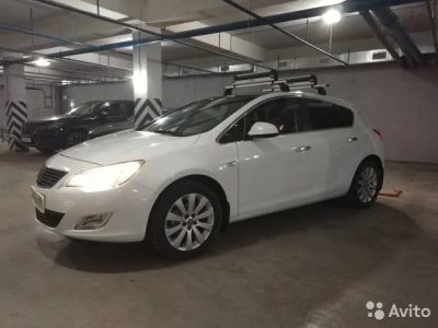 Лот: 10586715. Фото: 1. Opel Astra J 2010. Автомобили