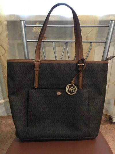 Лот: 12742541. Фото: 1. Женская сумка Michael Kors оригинал. Сумки
