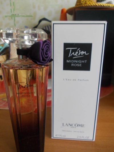 Лот: 7863713. Фото: 1. Tresor Midnight Rose от Lancome... Женская парфюмерия