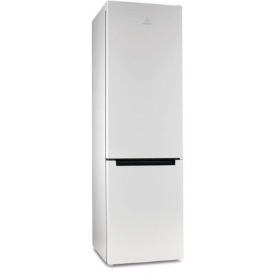 Лот: 13794966. Фото: 1. Холодильник INDESIT DS 4200 W. Холодильники, морозильные камеры