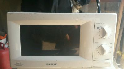 Лот: 9850785. Фото: 1. микроволновка Samsung. Микроволновки, мини-печи