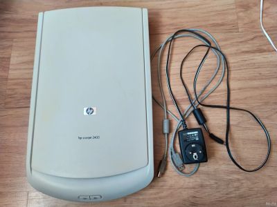 Лот: 15154026. Фото: 1. Сканер HP Scanjet 2400, полностью... Сканеры