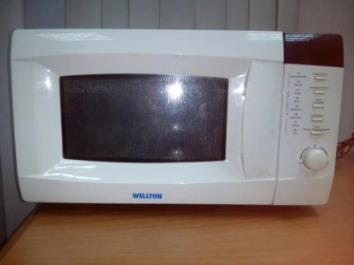 Лот: 10782798. Фото: 1. Микроволновка Wellton Полностью... Микроволновки, мини-печи