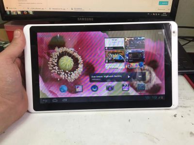 Лот: 11524234. Фото: 1. Планшет TurboPad 1010 16gb 2x1... Планшеты