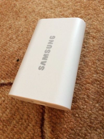 Лот: 10672531. Фото: 1. Внешний аккумлятор Samsung 10400... Внешние, портативные аккумуляторы для смартфонов (Power bank)