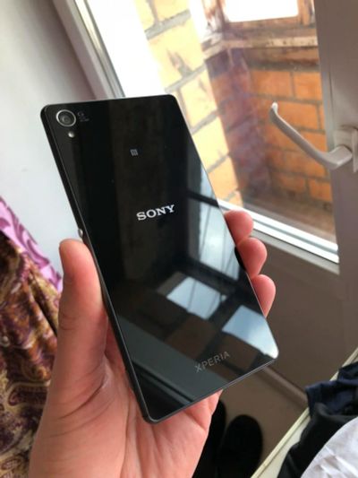 Лот: 11335638. Фото: 1. Sony Xperia z3. Кнопочные мобильные телефоны