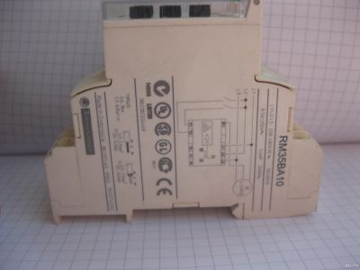 Лот: 13747488. Фото: 1. Реле контроля насоса RM35BA10. Магнитные пускатели, контакторы, реле