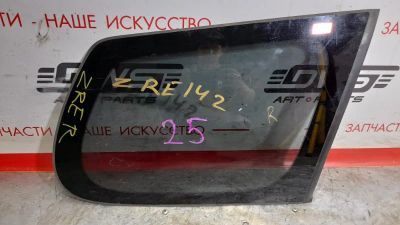 Лот: 17085436. Фото: 1. Стекло собачника Toyota Corolla... Другое (автозапчасти)