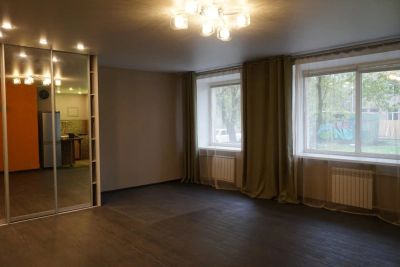 Лот: 9883000. Фото: 1. Сдам хорошую квартиру в центре. Квартиры, студии