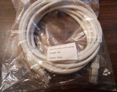 Лот: 17138514. Фото: 1. Патчкорд литой RJ45, 3m, UTP CAT5E. Сетевые кабели
