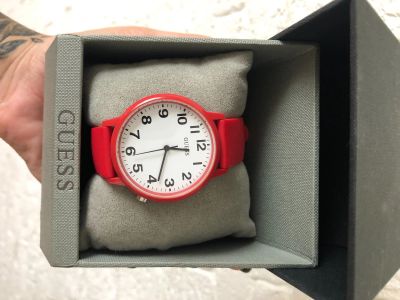 Лот: 17856366. Фото: 1. Женский часы GUESS. Оригинальные наручные часы