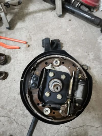 Лот: 17592972. Фото: 1. Ступицы Nissan bluebird. Ходовая, подвеска, рулевое управление