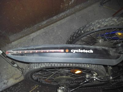 Лот: 7508606. Фото: 1. Заднее крыло cyclotech с габаритом... Запчасти