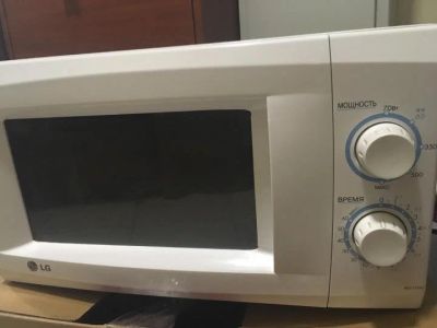 Лот: 12529386. Фото: 1. микроволновка LG MS-1724U. Микроволновки, мини-печи