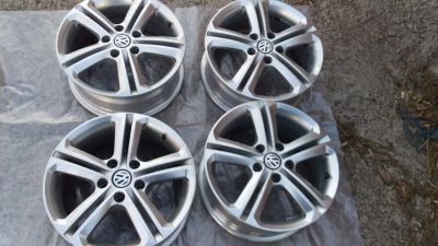 Лот: 14992032. Фото: 1. Литые диски Volkswagen R16. Диски