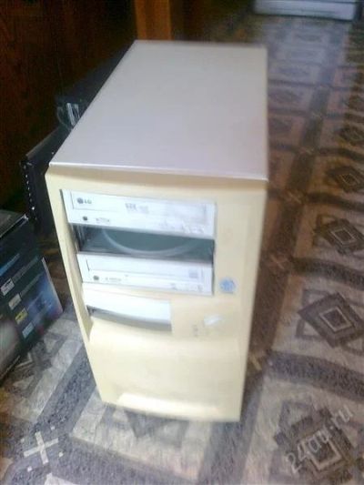 Лот: 1023816. Фото: 1. Чоткий корпус АТХ с двумя CD приводами. Корпуса, блоки питания