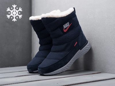 Лот: 12775729. Фото: 1. Сапоги Nike III. Сапоги