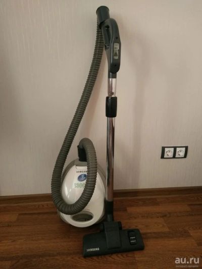 Лот: 10124631. Фото: 1. Пылесос Samsung VC-7113H 1300... Пылесосы, паровые швабры