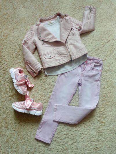 Лот: 13342453. Фото: 1. Стильная куртка Zara для модницы. Верхняя одежда