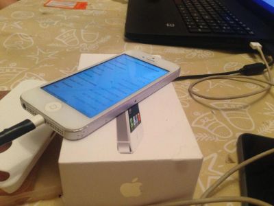 Лот: 10977438. Фото: 1. Ipple iPhone 5 айфон 5. Смартфоны