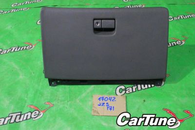 Лот: 10604706. Фото: 1. бардачек toyota crown JZS171 1JZGTE... Другое (автозапчасти)