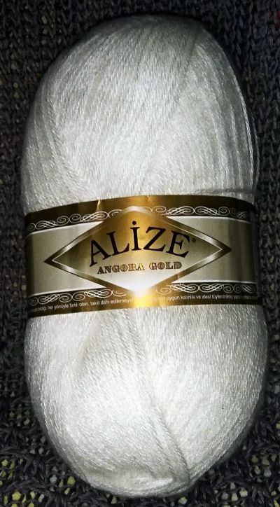 Лот: 20724095. Фото: 1. Alize Angora Gold 1 моток. Ткани, нитки, пряжа