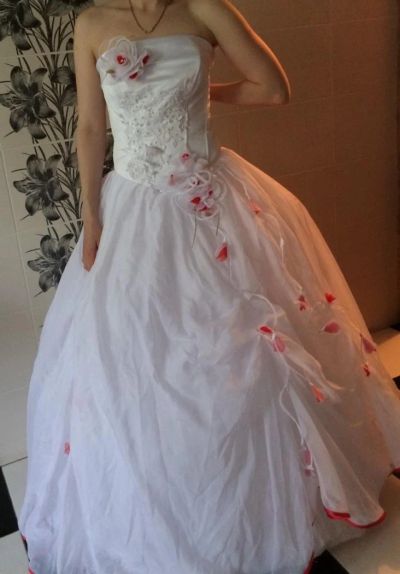 Лот: 7589178. Фото: 1. Свадебное платье. Свадебные платья